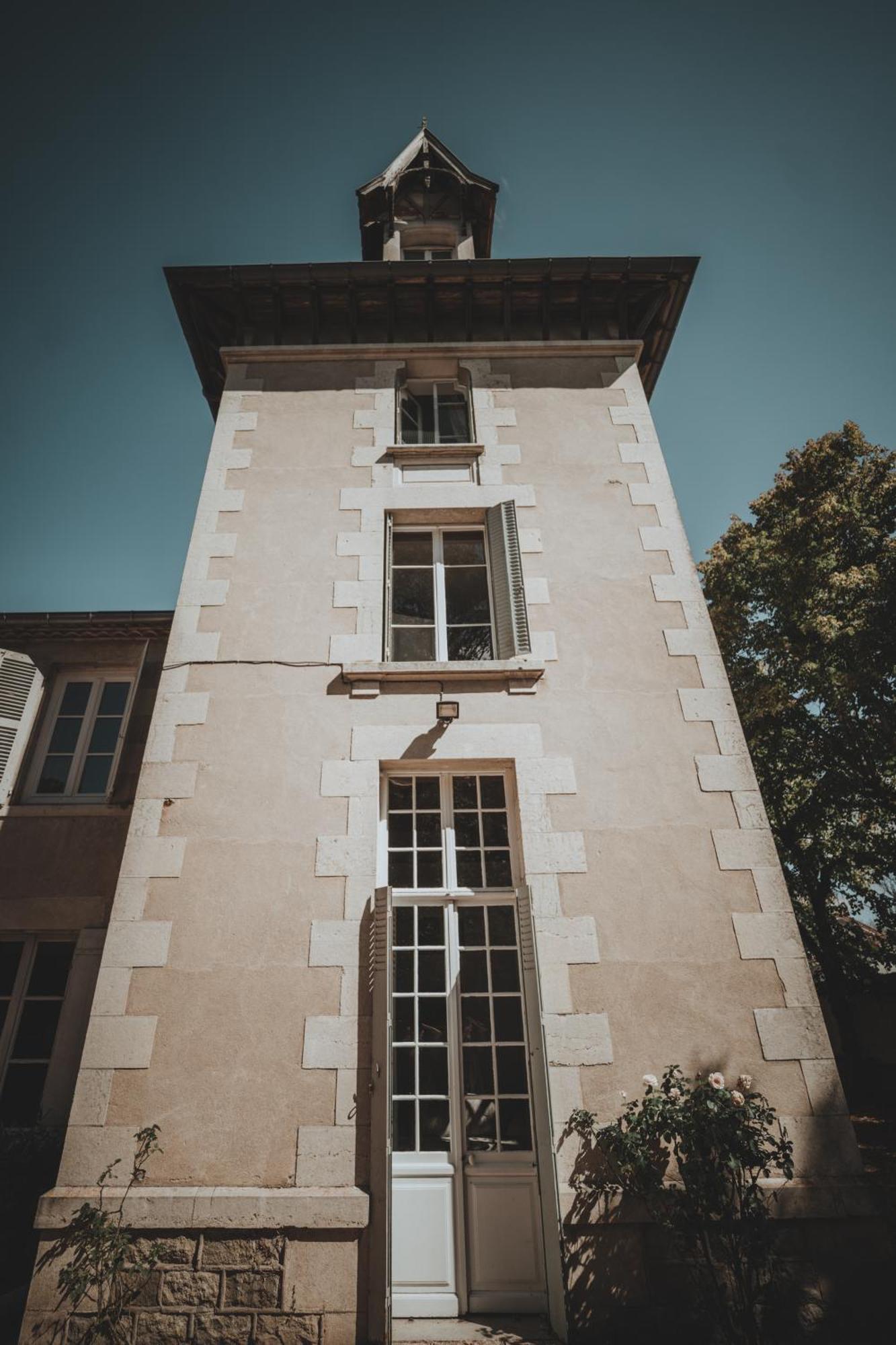 Château Du Guérinet Saint-Priest-Bramefant Exterior foto